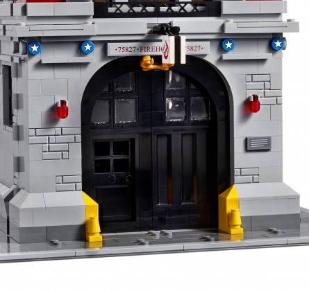 Lego Ghostbusters firehouse front door