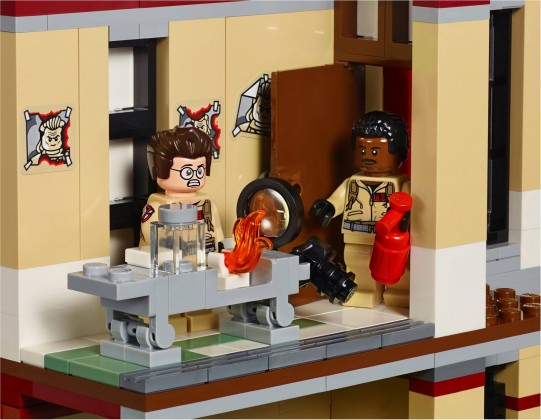 Lego Ghostbusters firehouse lab