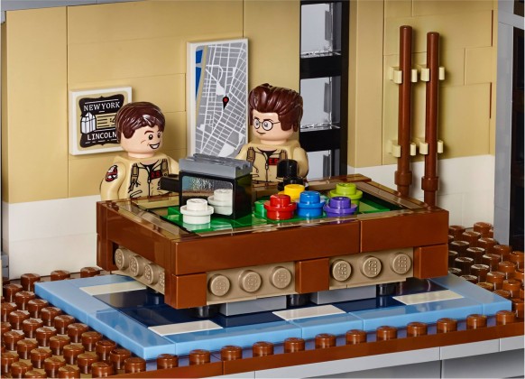 Lego Ghostbusters firehouse rec room