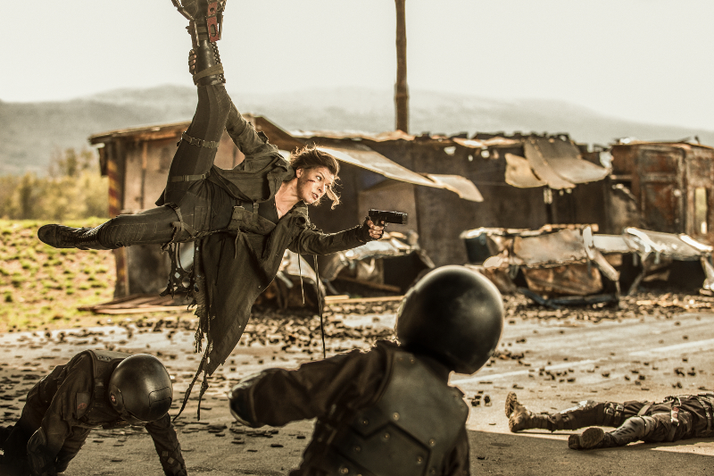 Resident Evil: The Final Chapter Alice hangs